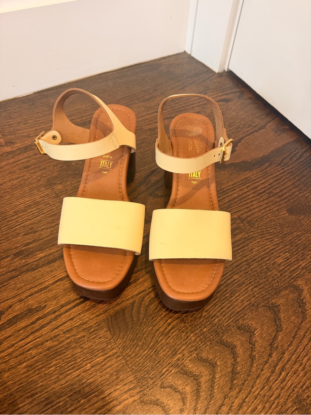 Seychelles Manila Sandal in Ivory Leather